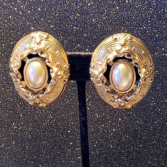 ACCESSORCRAFT N.Y.C. EARRING GOLD PEARL CLIP ON VINTAGE 1990’s - Picture 3 of 7